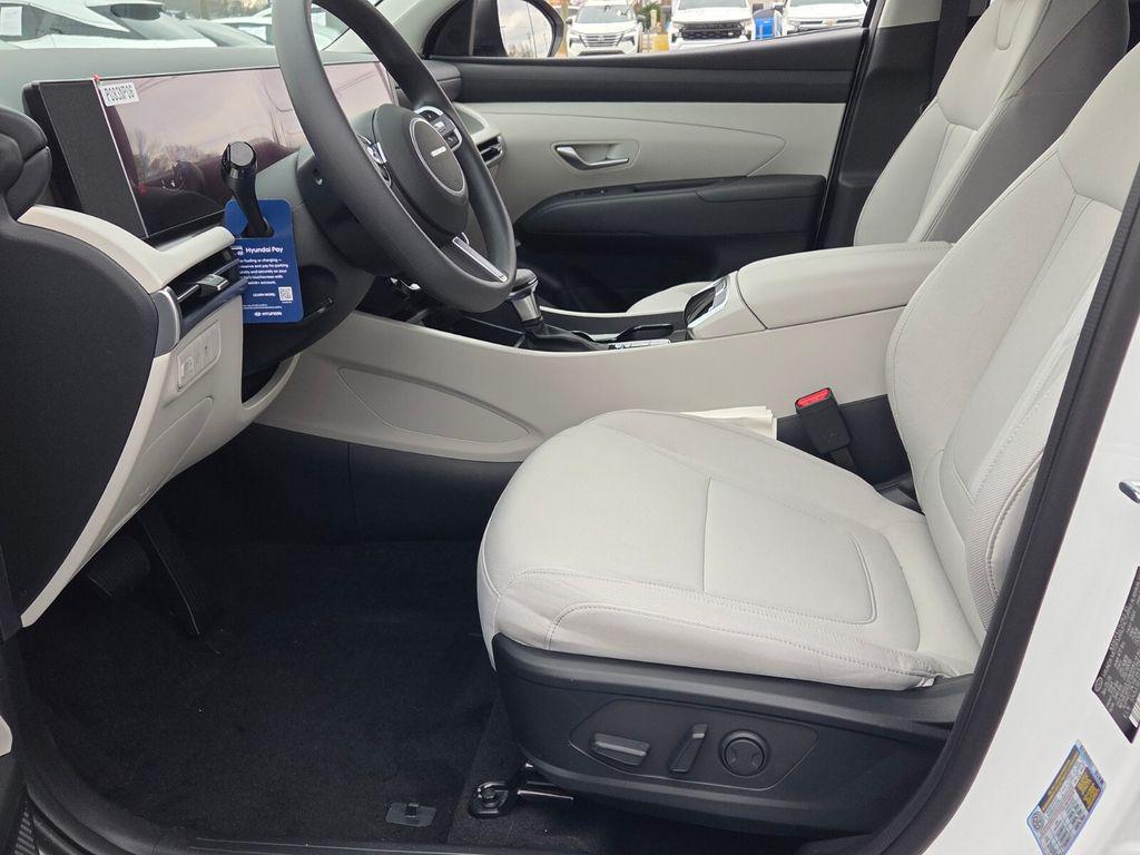 New 2026 White Hyundai SEL FWD image 5