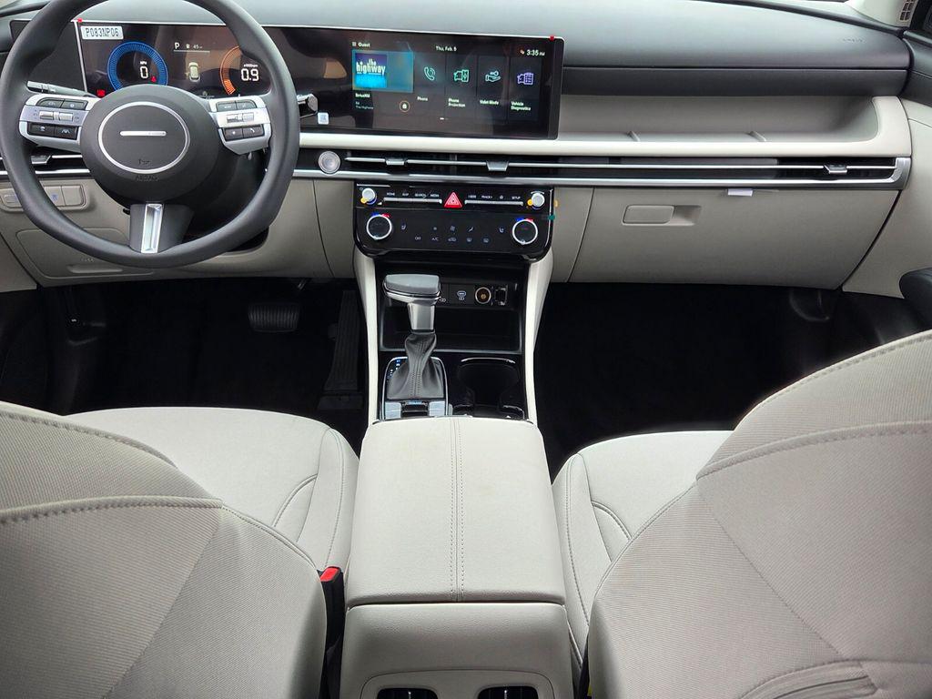 New 2026 White Hyundai SEL FWD image 8