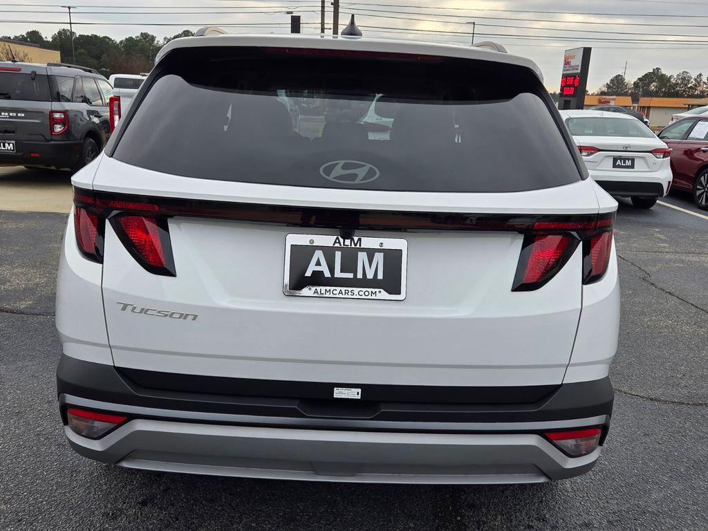New 2026 White Hyundai SEL FWD image 10
