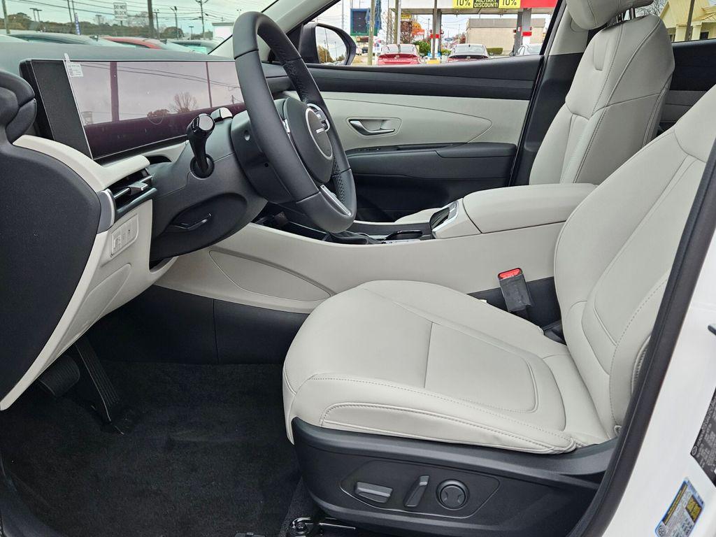 New 2026 White Hyundai SEL Premium FWD image 5