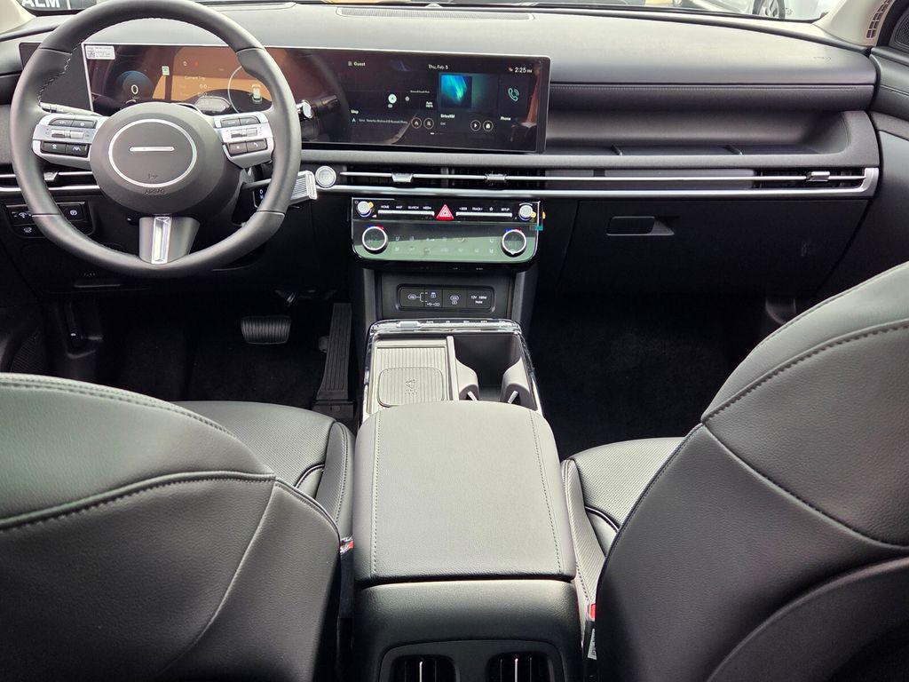 New 2026 Black HYUNDAI Limited FWD image 8