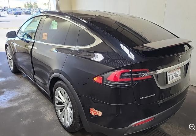 2016 Tesla Model X 90D