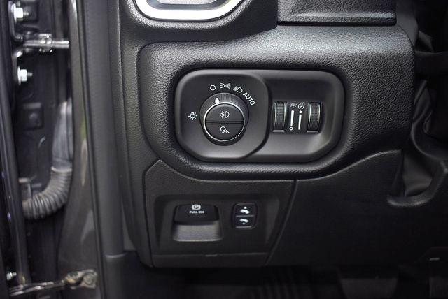 2022 Ram 1500 Laramie Crew Cab 4x4 57 Box