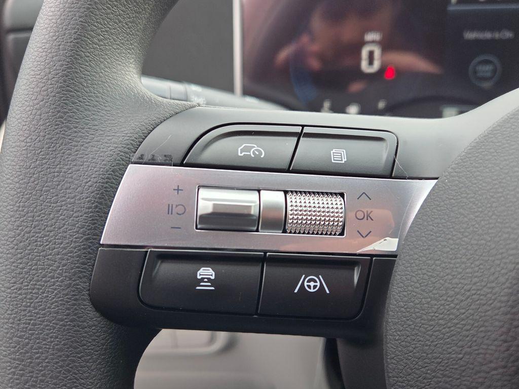 New 2026 Black HYUNDAI SEL FWD image 22
