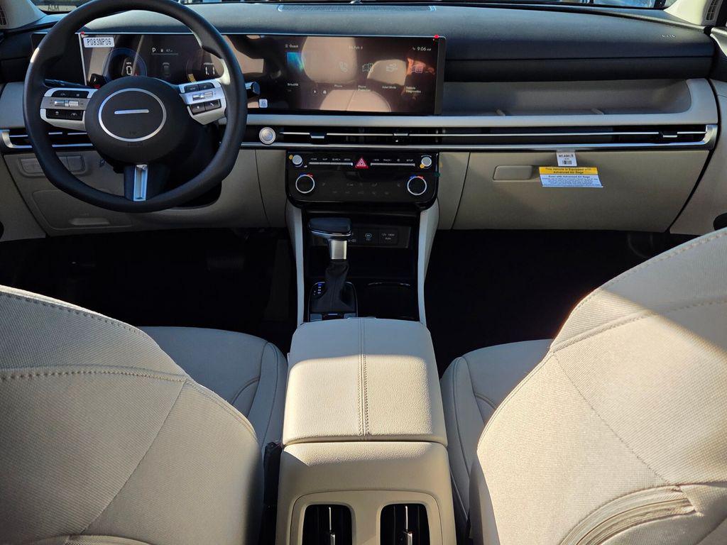 New 2026 Black HYUNDAI SEL FWD image 8
