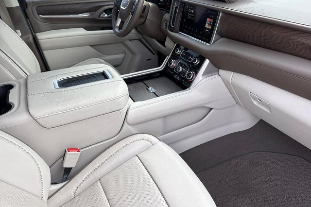 2024 GMC Yukon 4WD Denali