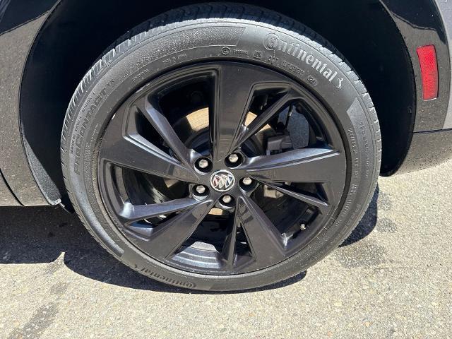 2022 Buick Envision FWD Essence