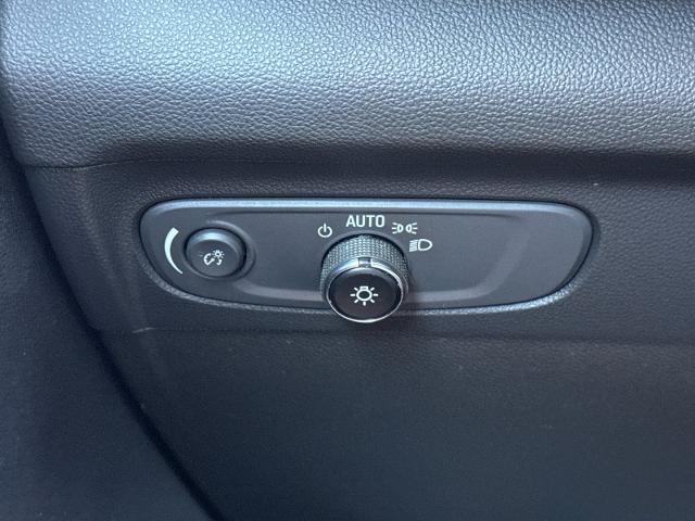 2022 Buick Envision FWD Essence