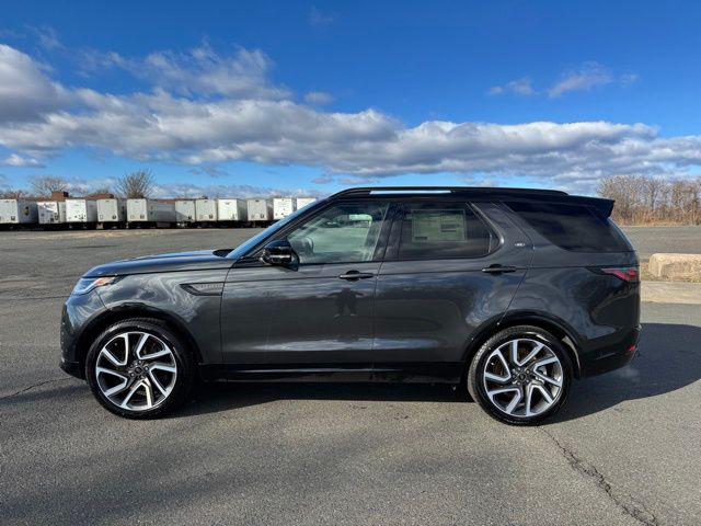 2025 Land Rover Discovery P360 Dynamic SE