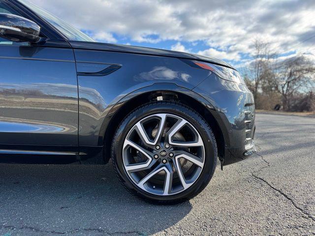 2025 Land Rover Discovery P360 Dynamic SE