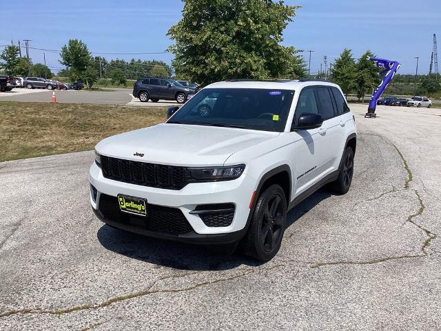 2023 Jeep Grand Cherokee Altitude 4x4 for sale in Bangor, ME