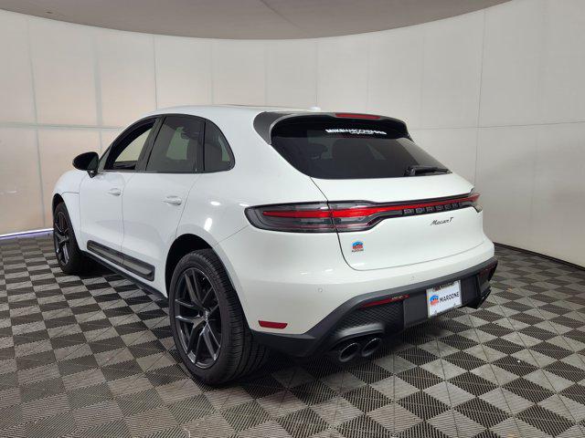 2023 Porsche Macan Base