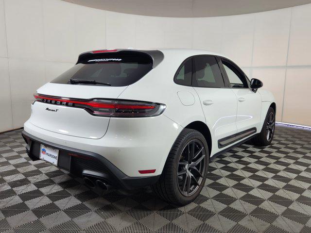 2023 Porsche Macan Base