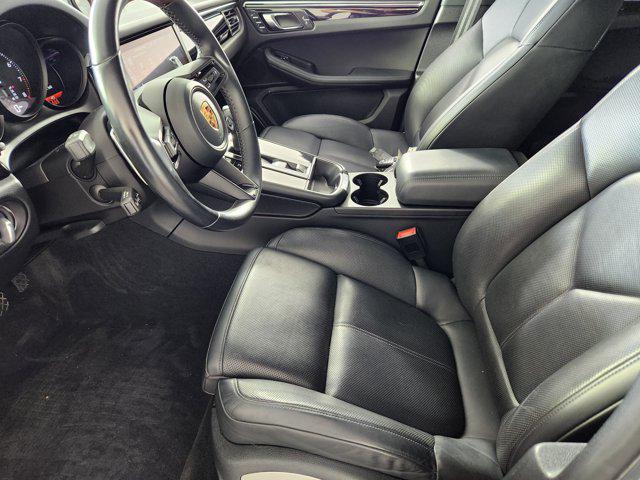 2023 Porsche Macan Base