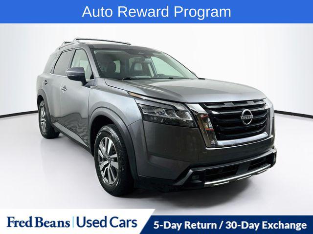 2022 Nissan Pathfinder SL 4WD 2022 Nissan Pathfinder SL 4WD