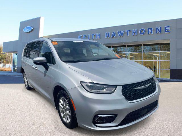 2023 Chrysler Pacifica Touring L for sale in Belmont, NC