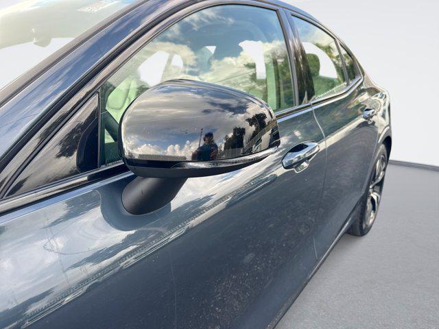 2024 Volvo S60 B5 Core Dark Theme