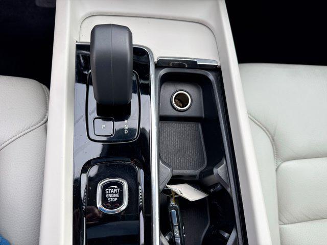 2024 Volvo S60 B5 Core Dark Theme