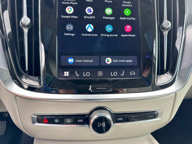 2024 Volvo S60 B5 Core Dark Theme