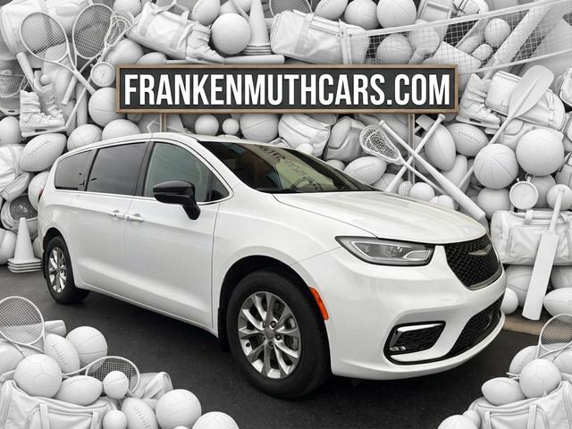 2025 Chrysler Pacifica Select for sale in Frankenmuth, MI