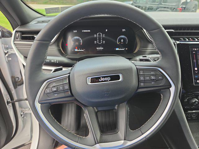 2023 Jeep Grand Cherokee L Altitude 4x4 2023 Jeep Grand Cherokee L Altitude 4x4