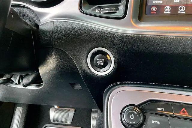 2023 Dodge Challenger SXT