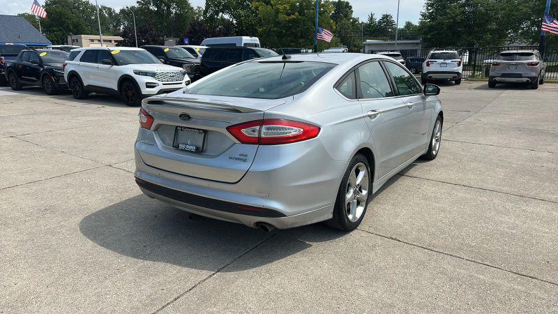 2013 Ford Fusion Hybrid SE