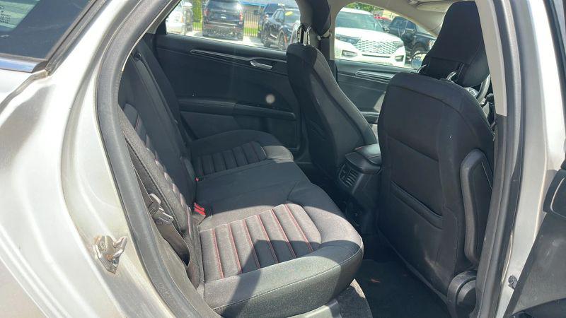 2013 Ford Fusion Hybrid SE