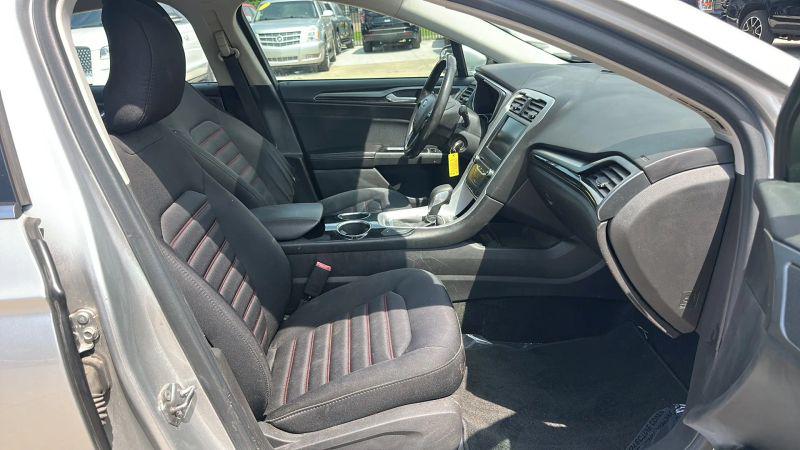 2013 Ford Fusion Hybrid SE