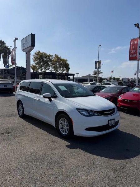 2017 Chrysler Pacifica Touring