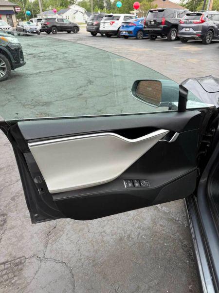 2013 Tesla Model S Base