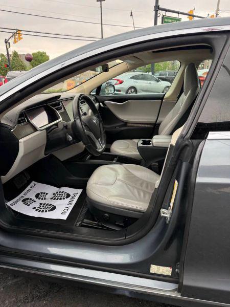 2013 Tesla Model S Base