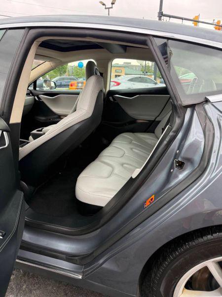 2013 Tesla Model S Base