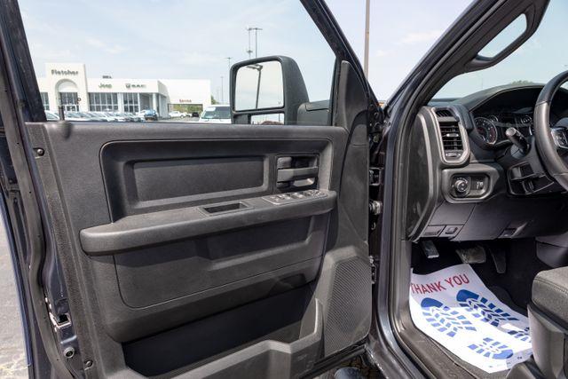 2026 Ram 2500 Black Express Crew Cab 4x4 64 Box