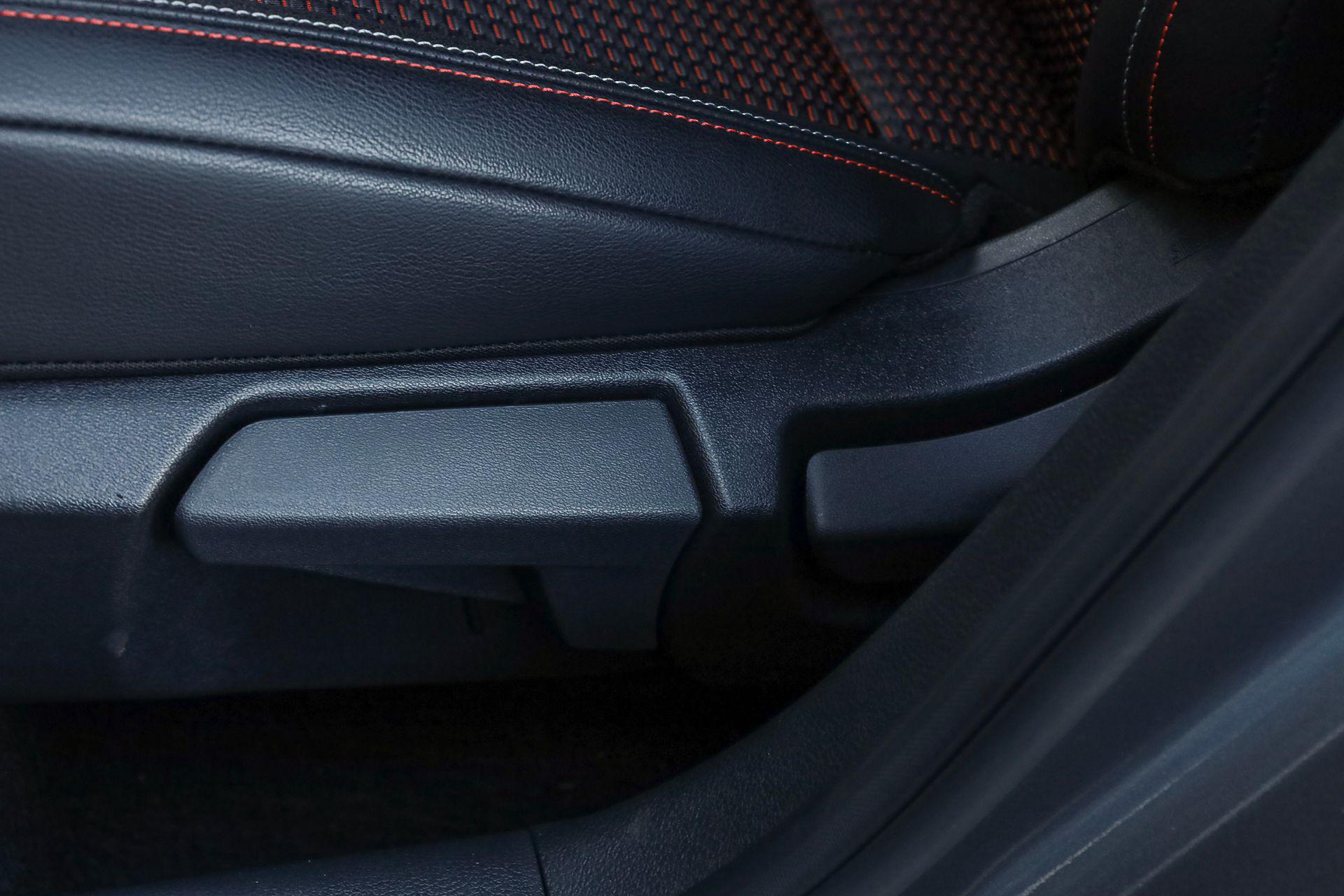 2026 Nissan KICKS SR - Photo 10