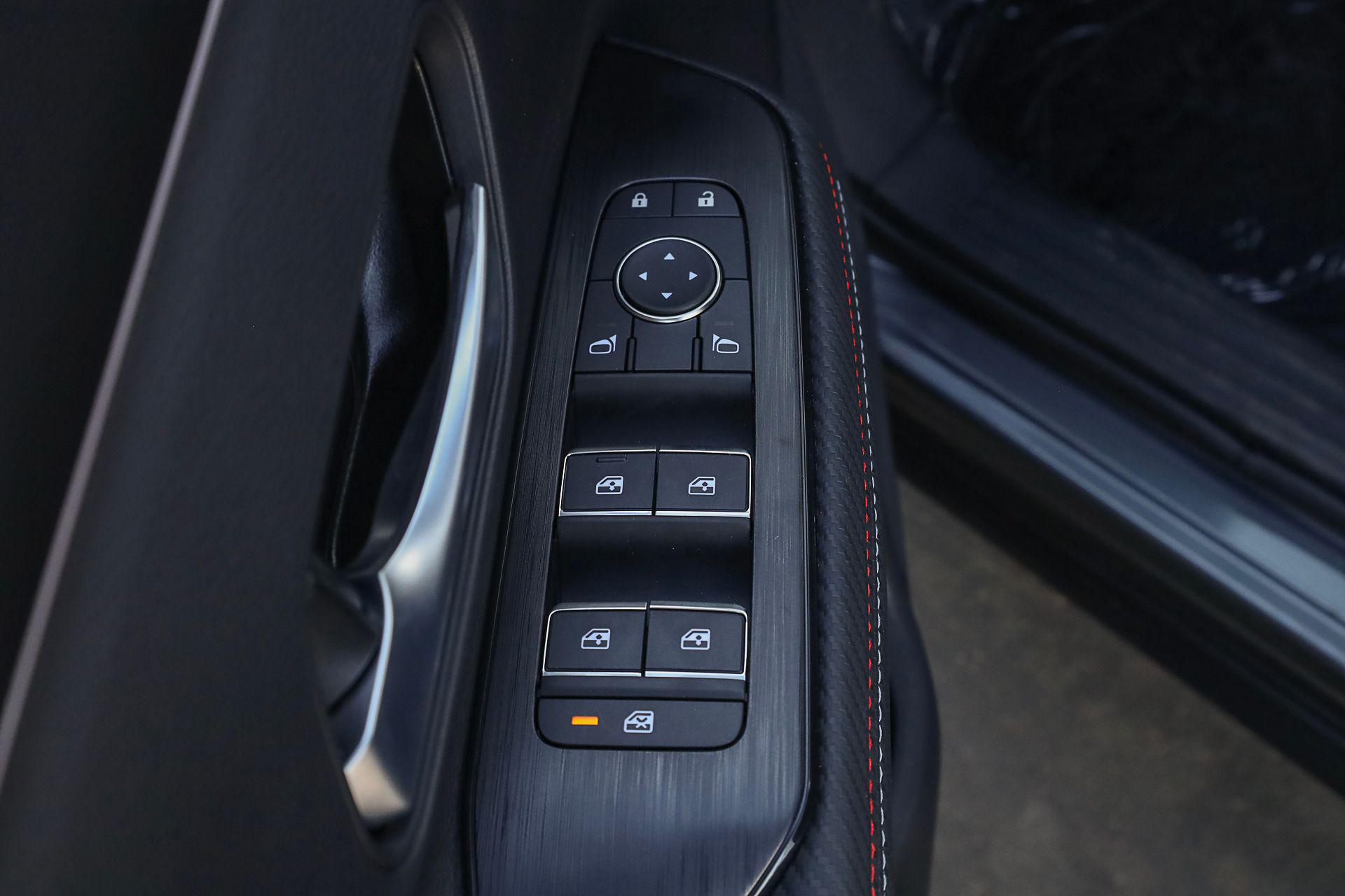 2026 Nissan KICKS SR - Photo 24