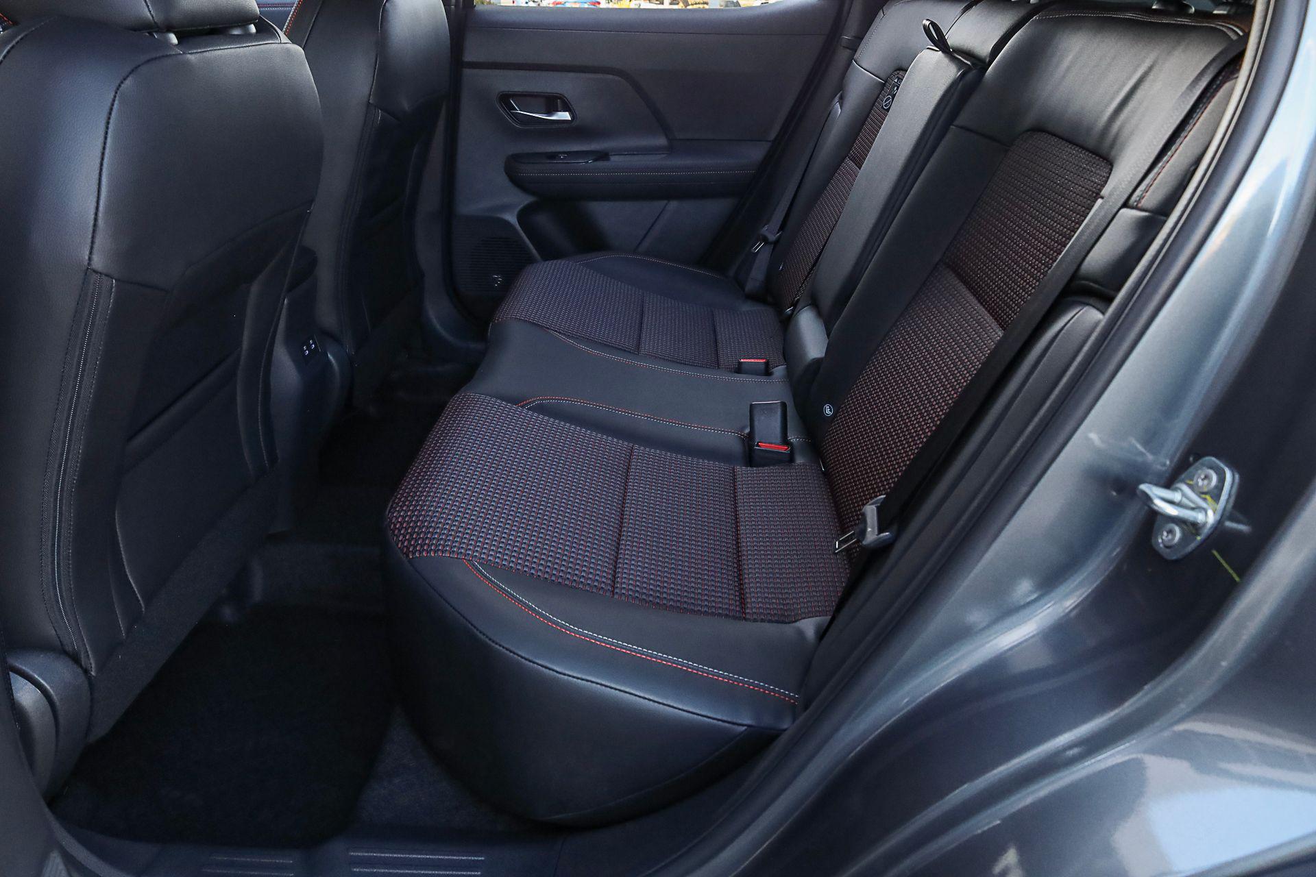 2026 Nissan KICKS SR - Photo 25