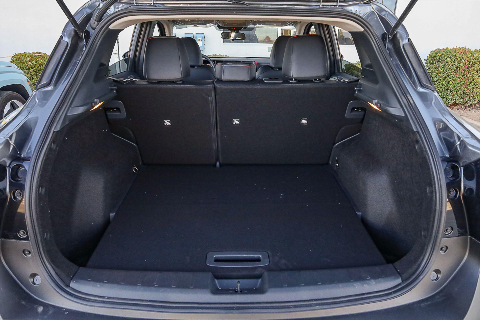 2026 Nissan KICKS SR - Photo 26