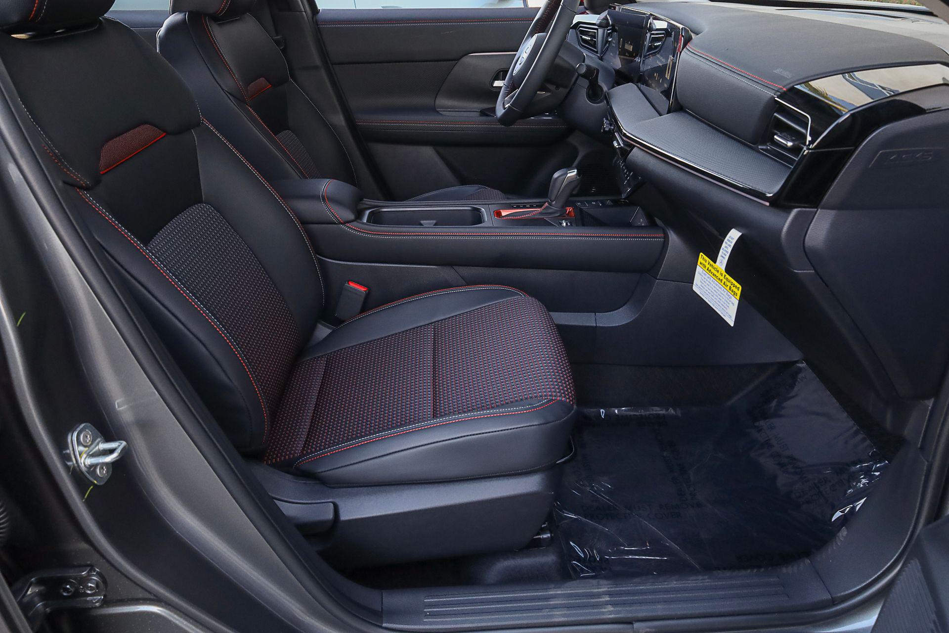 2026 Nissan KICKS SR - Photo 28