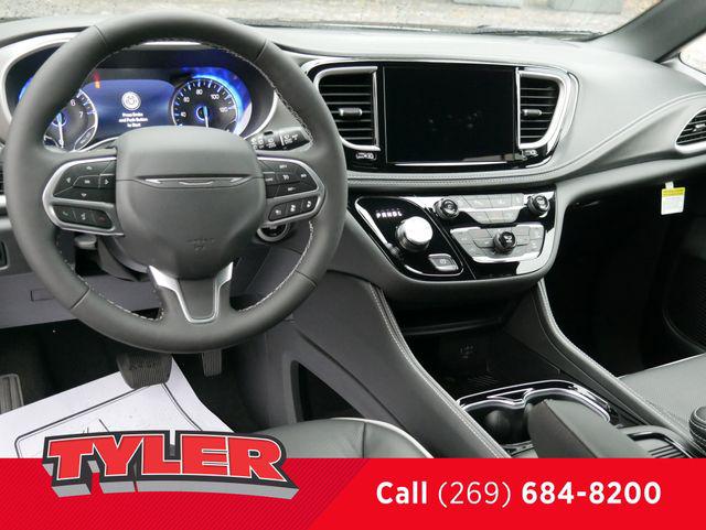 2027 Chrysler Pacifica Limited
