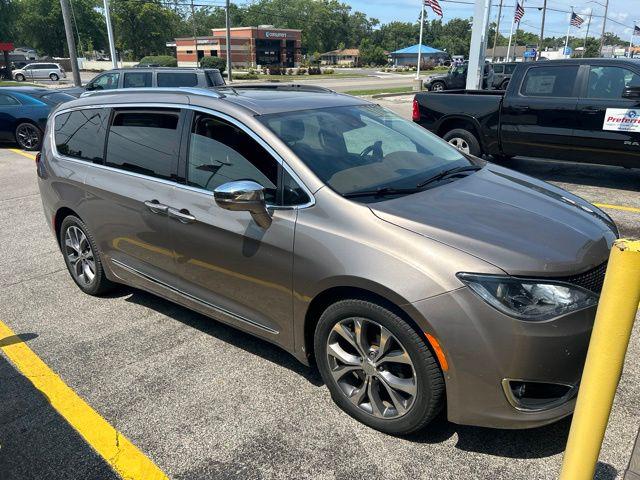 2017 Chrysler Pacifica Limited for sale in Geneva, NY