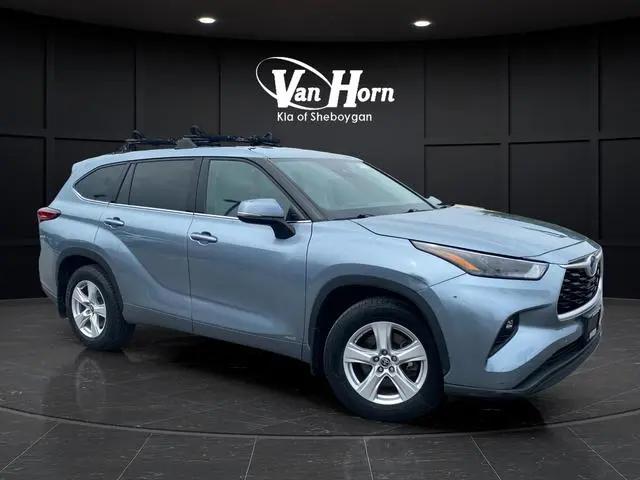 2022 Toyota Highlander Hybrid LE for sale in Sheboygan, WI