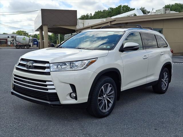 2019 Toyota Highlander XLE for sale in HARRISBURG, PA