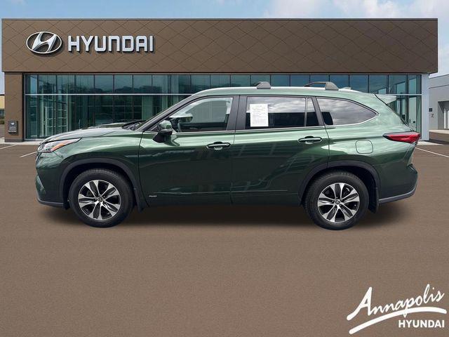 2023 Toyota Highlander Hybrid XLE