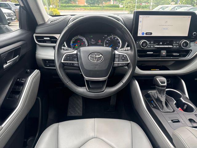 2023 Toyota Highlander Hybrid XLE