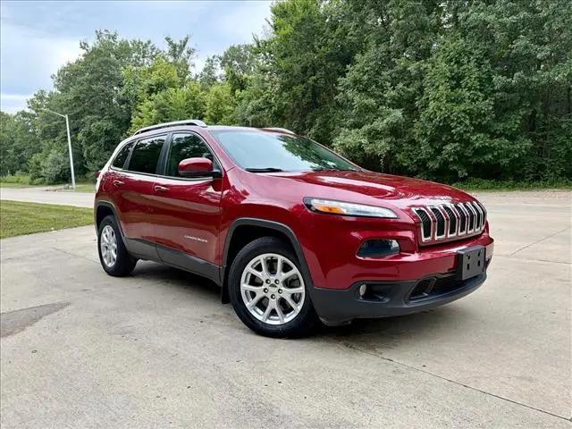 2016 Jeep Cherokee Latitude for sale in Salem, IL