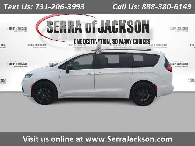2024 Chrysler Pacifica Limited AWD for sale in Jackson, TN