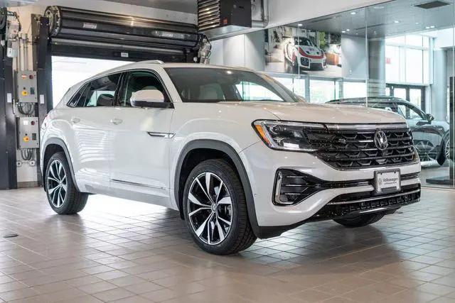 2024 Volkswagen Atlas Cross Sport 2.0T SEL Premium R-Line for sale in Glendale, WI