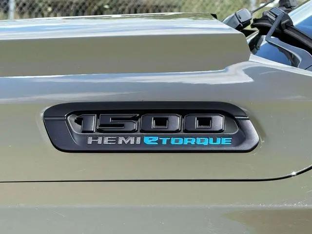 2021 Ram 1500 Big Horn Crew Cab 4x4 5'7" Box