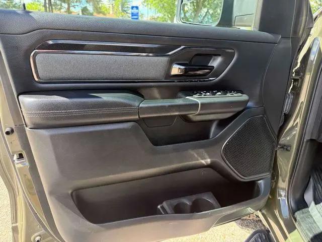 2021 Ram 1500 Big Horn Crew Cab 4x4 5'7" Box